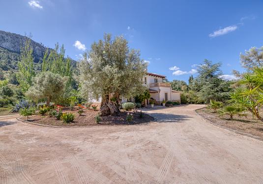 Villa in Esporlas