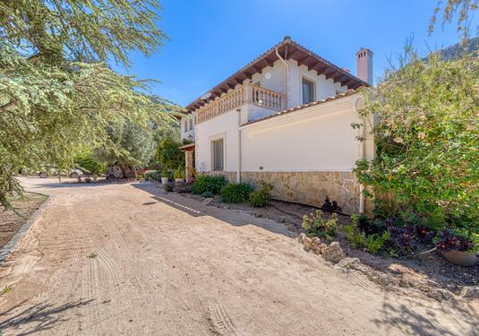 Villa in Esporlas
