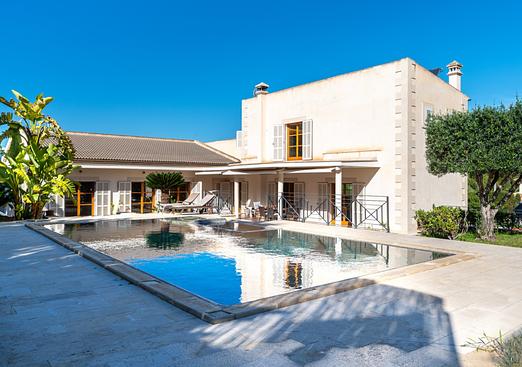 Villa in Calvia