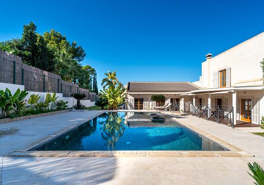 Villa in Calvia