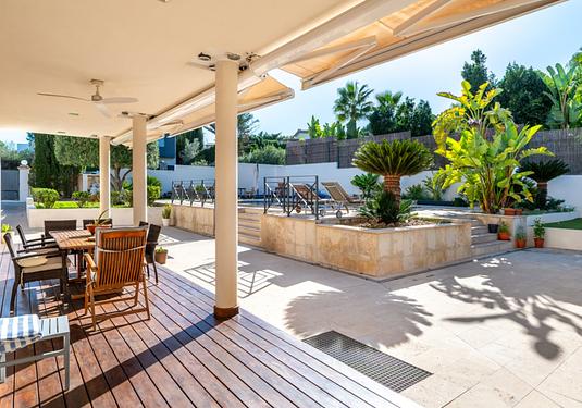 Villa in Calvia