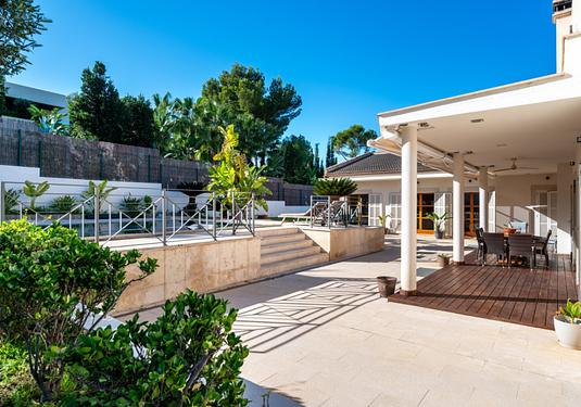 Villa in Calvia