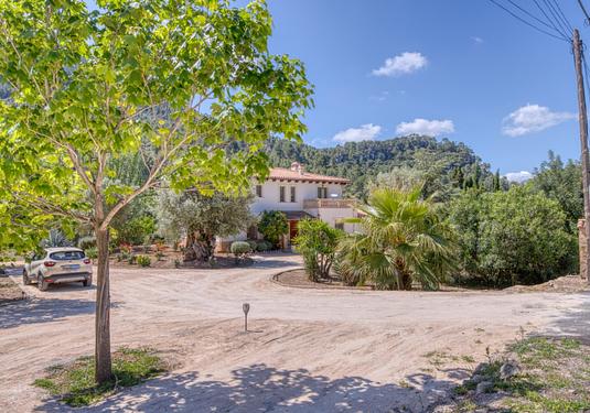 Villa in Esporlas