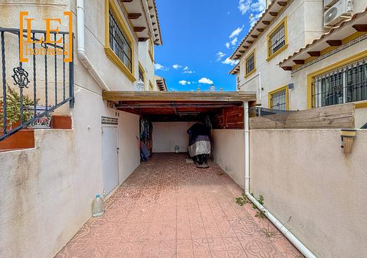 Semi detached in Orihuela Costa