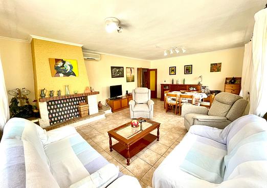 Villa in Benijofar