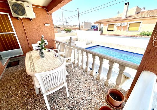 Villa in Benijofar