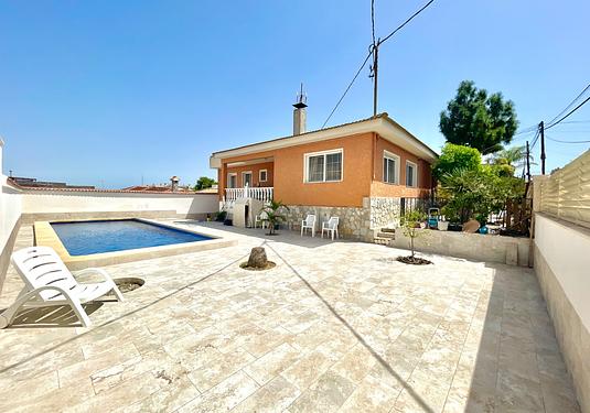 Villa in Benijofar