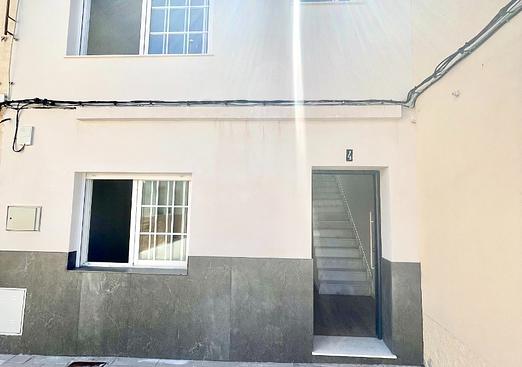 Town house in Daya Vieja