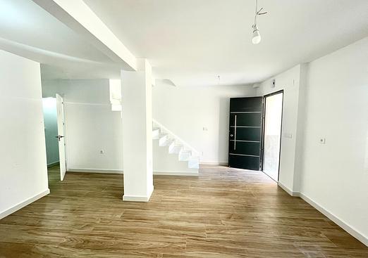 Town house in Daya Vieja