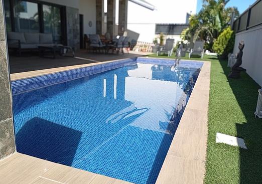Villa in Daya Nueva