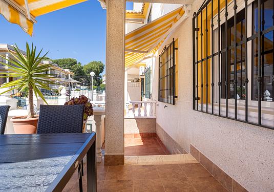 Apartment in Algorfa