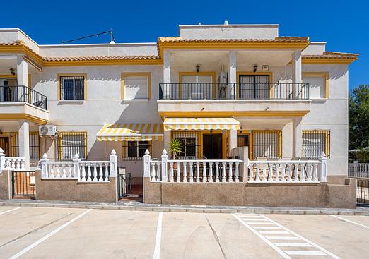 Apartment in Algorfa