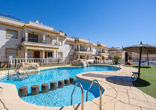Apartment in Algorfa
