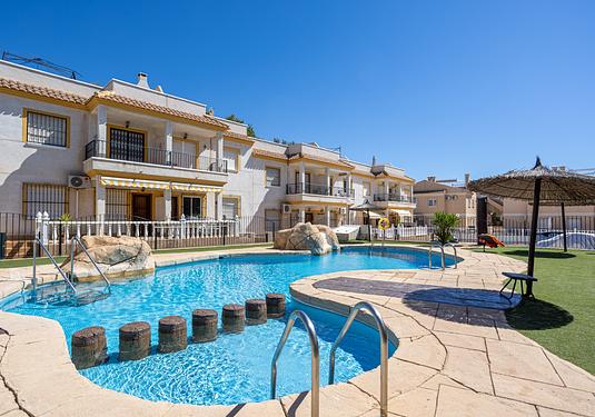 Apartment in Algorfa