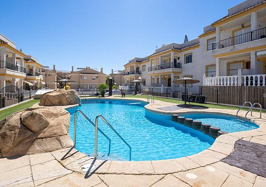 Apartment in Algorfa