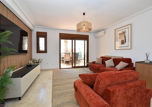 Town house in Algorfa