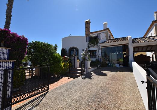 Villa in Algorfa
