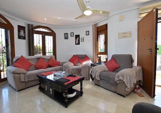 Villa in Algorfa