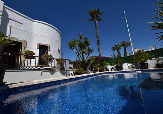 Villa in Algorfa