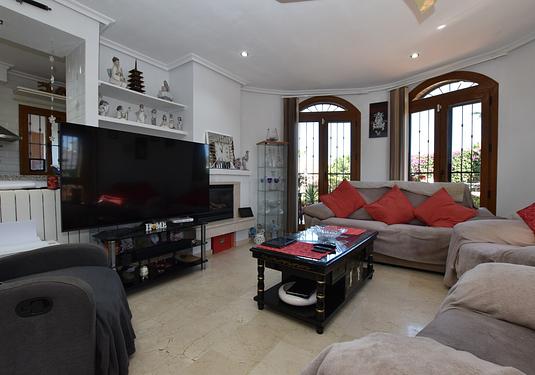 Villa in Algorfa
