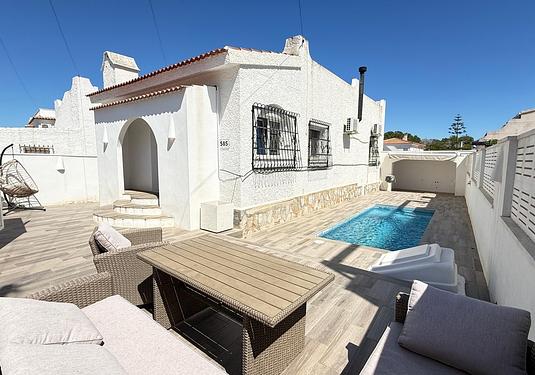 Villa in Villamartin