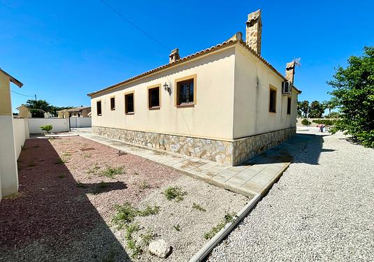 Villa in Catral