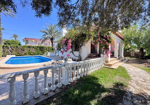 Villa in Orihuela Costa