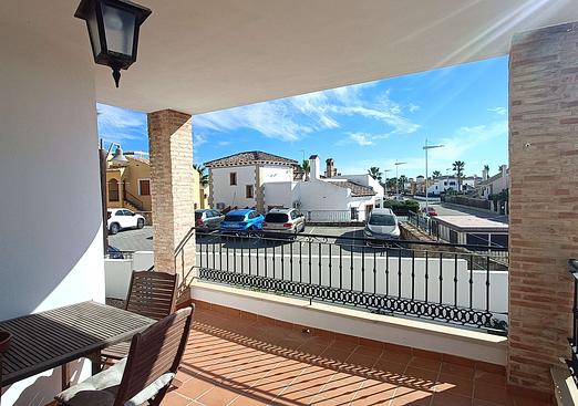Villa in Algorfa