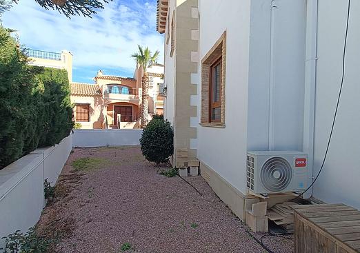 Villa in Algorfa