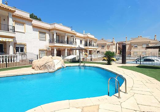 Apartment in Algorfa