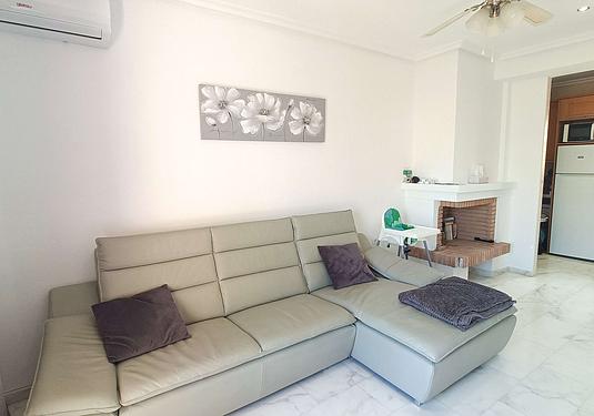 Apartment in Algorfa