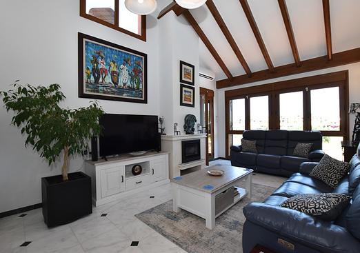 Villa in Algorfa