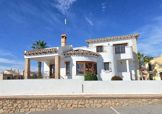 Villa in Algorfa