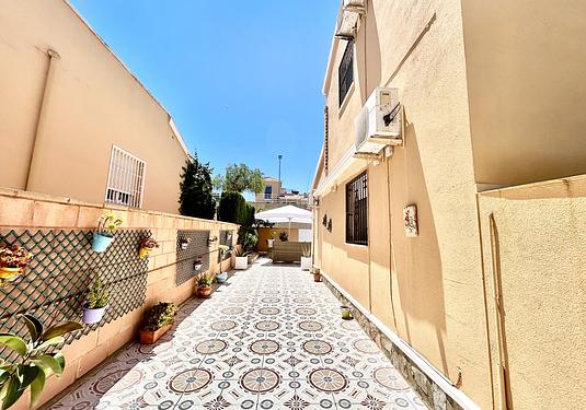 Villa in Los Balcones