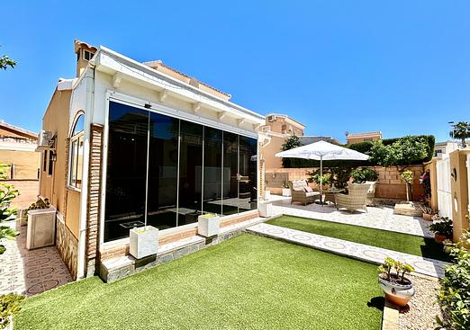 Villa in Los Balcones