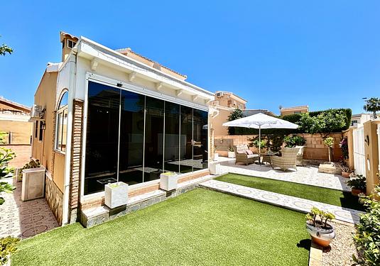 Villa in Los Balcones