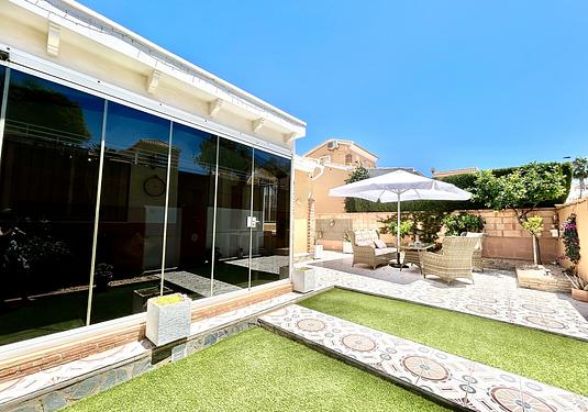 Villa in Los Balcones