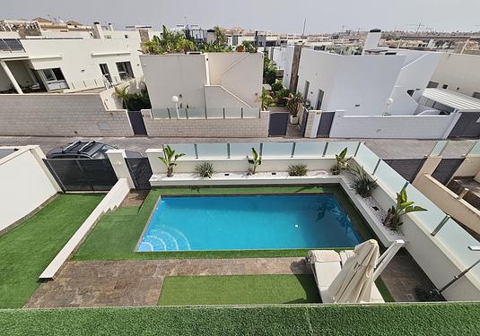 Villa in Villamartin