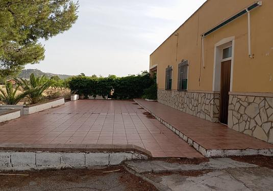 Villa in Yecla