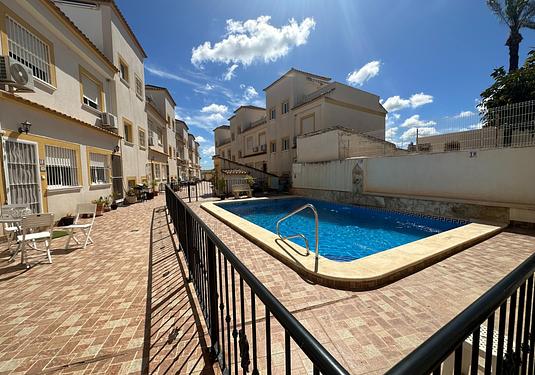 Town house in Torremendo