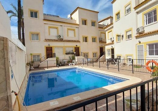 Town house in Torremendo