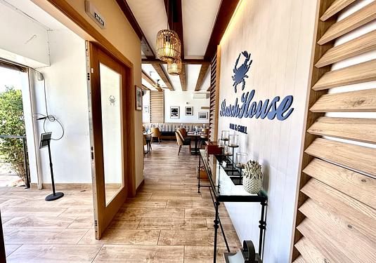 Commercial in Cabo Roig