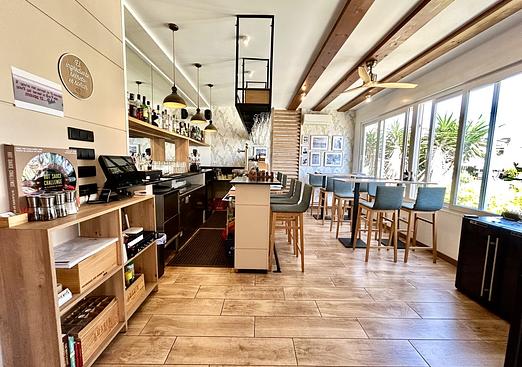 Commercial in Cabo Roig
