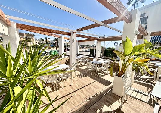Commercial in Cabo Roig