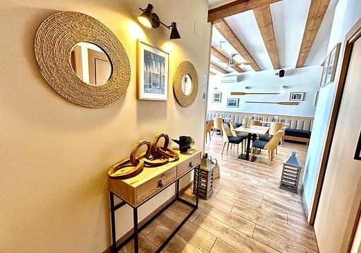 Commercial in Cabo Roig