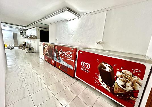 Commercial in Cabo Roig
