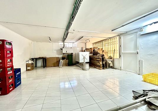 Commercial in Cabo Roig