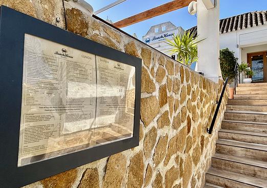 Commercial in Cabo Roig