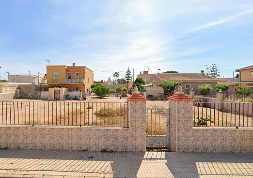 Land in Los Urrutias