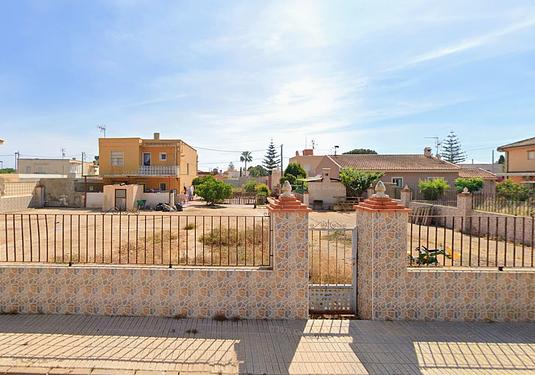 Land in Los Urrutias